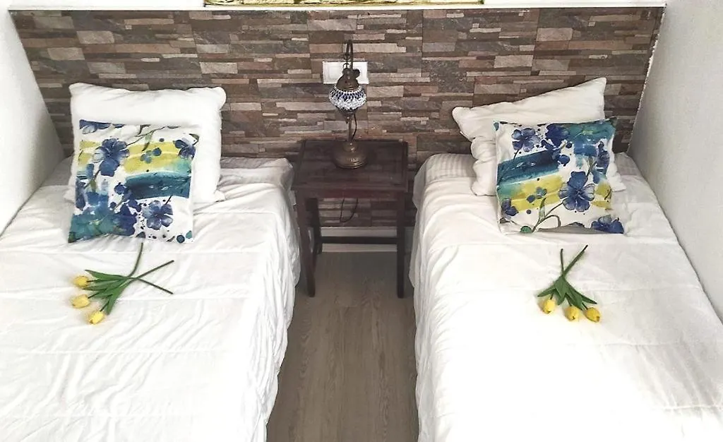 Apartamento Con Azotea Privada Para Parejas Y Familias Conil De La Frontera Spain
